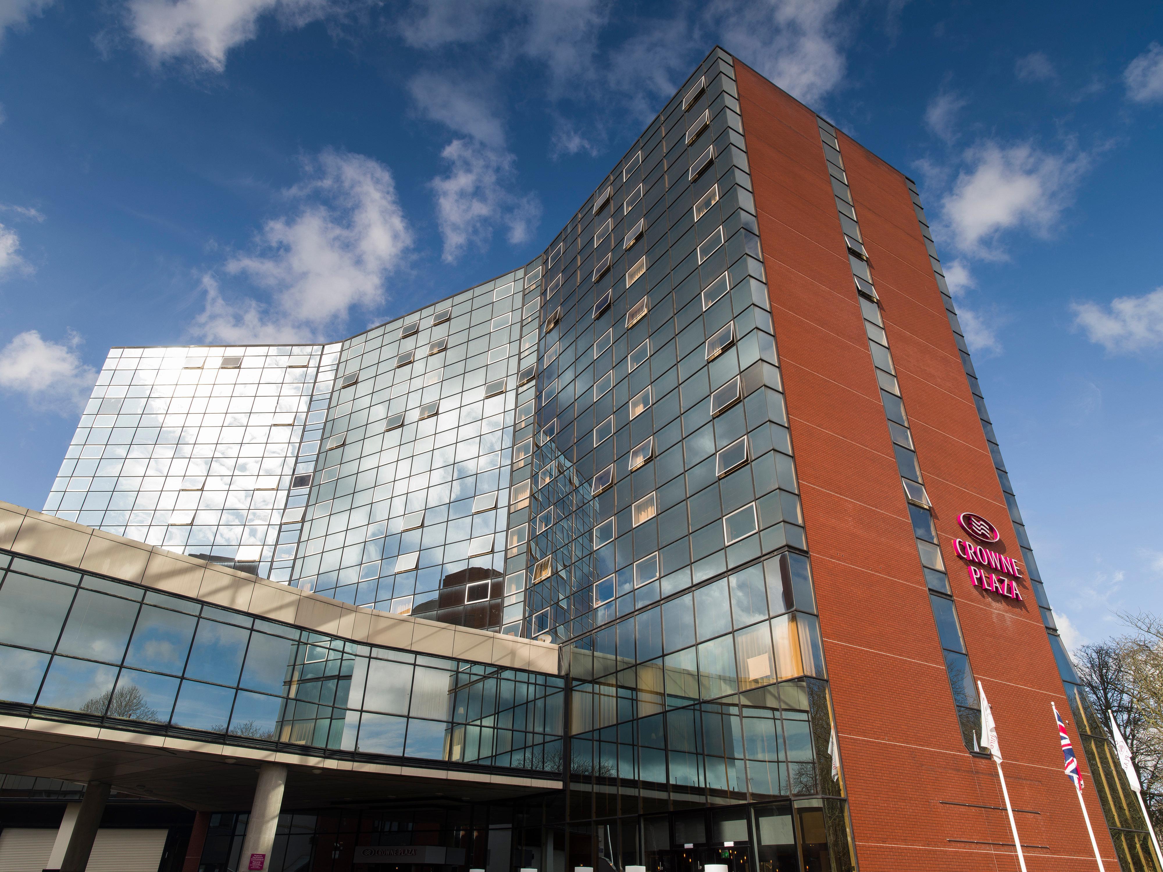 Crowne Plaza Harrogate By Ihg Hotel Exterior photo