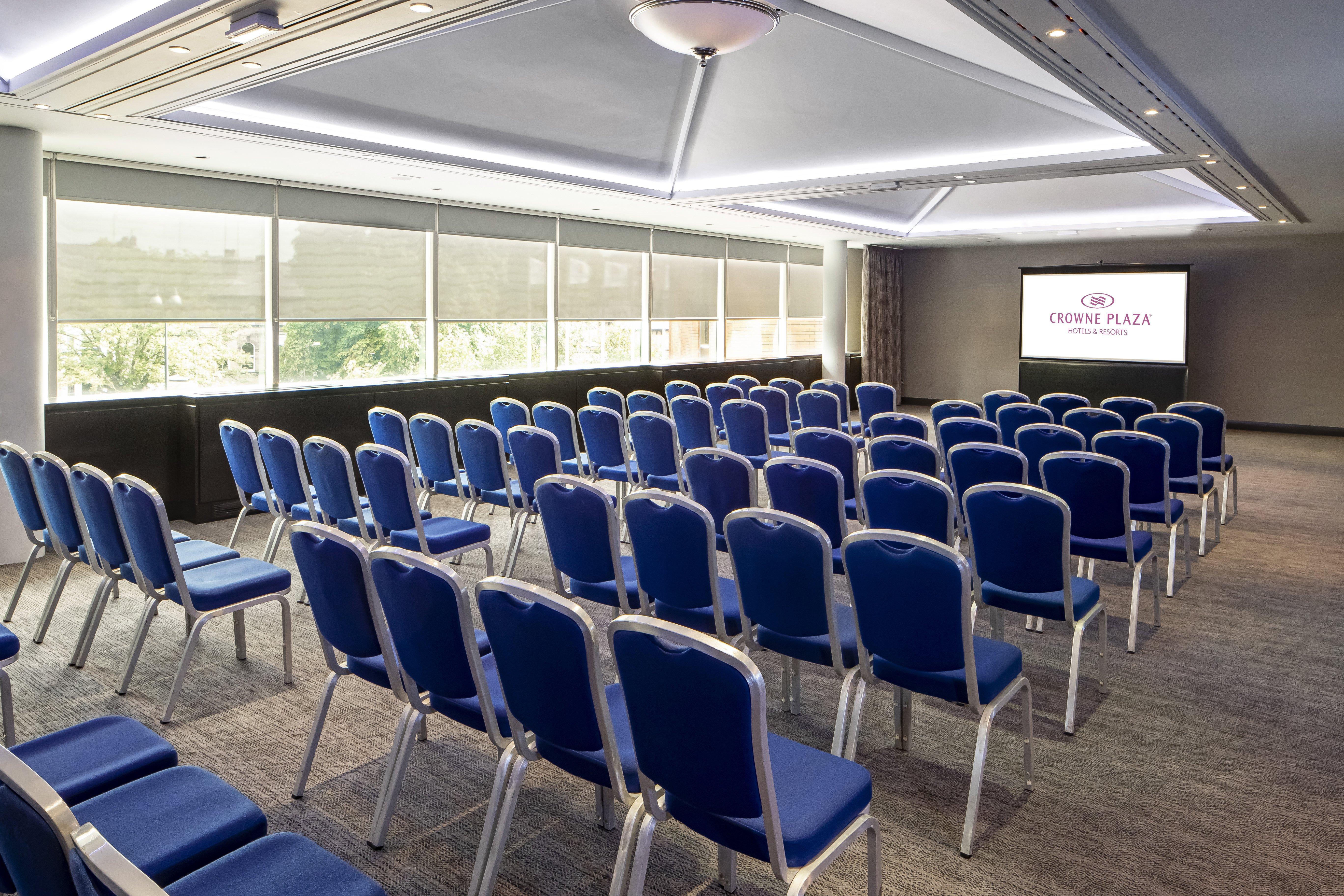 Crowne Plaza Harrogate By Ihg Hotel Exterior photo