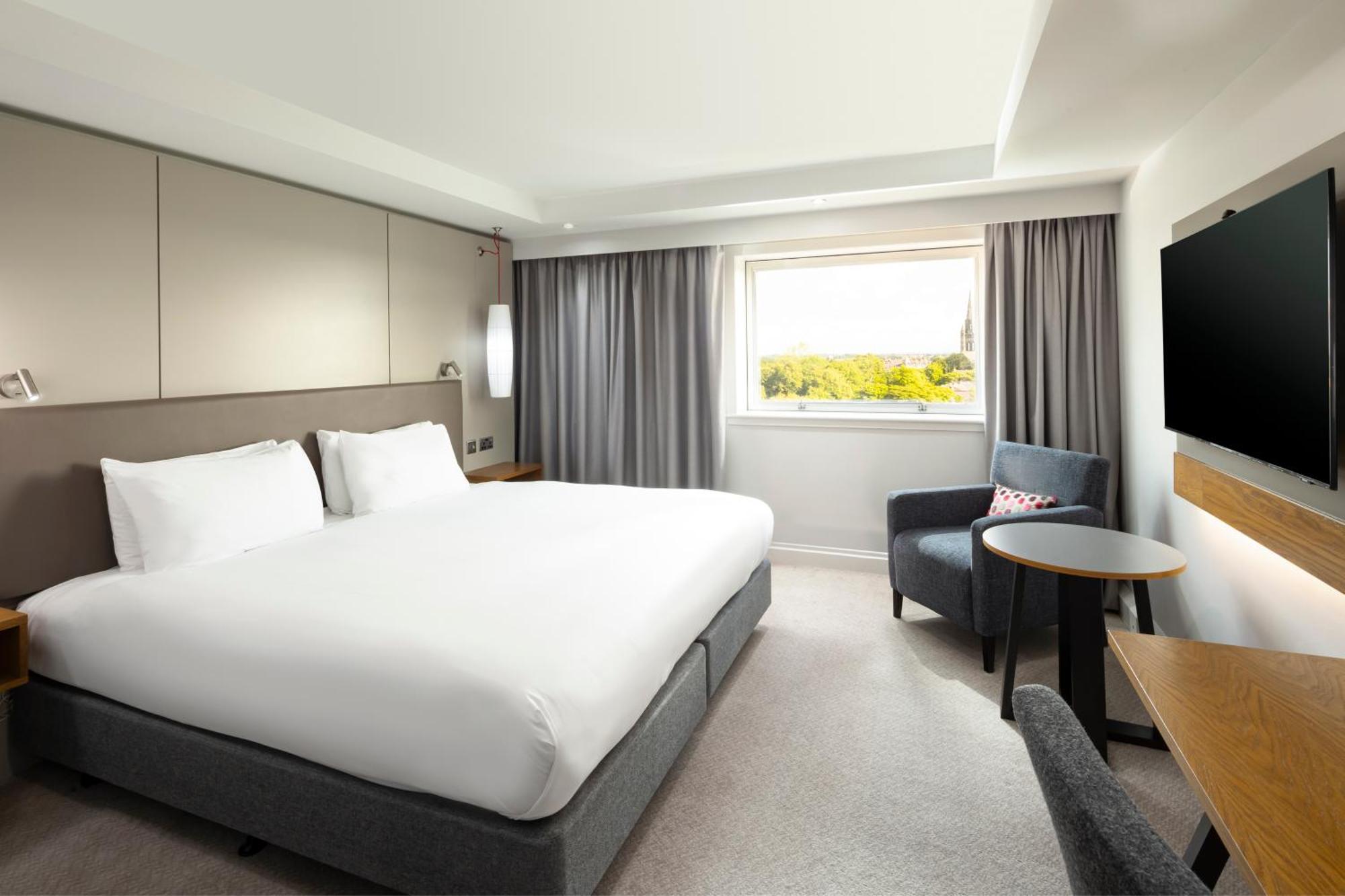 Crowne Plaza Harrogate By Ihg Hotel Exterior photo